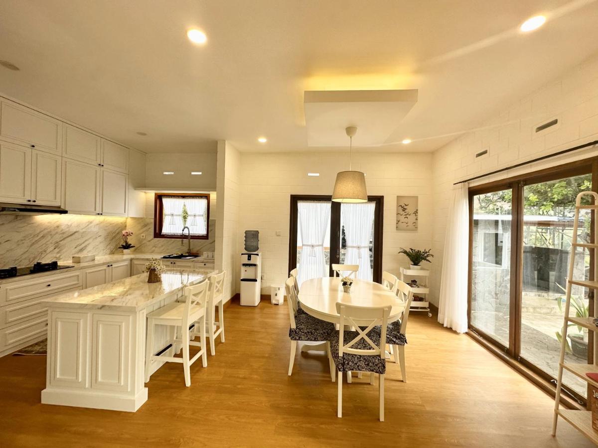 Villa Putih Le Cordon Bandung Kültér fotó